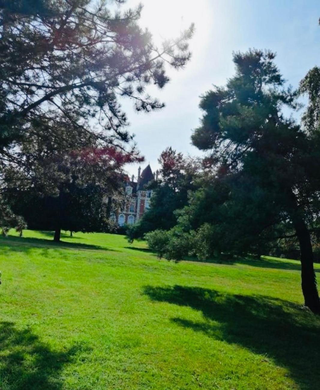 Un Appartement Dans Un Chateau Deauville Esterno foto